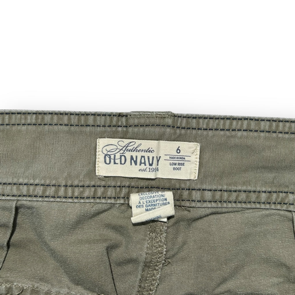 Old Navy Women's Cargo Pants 32