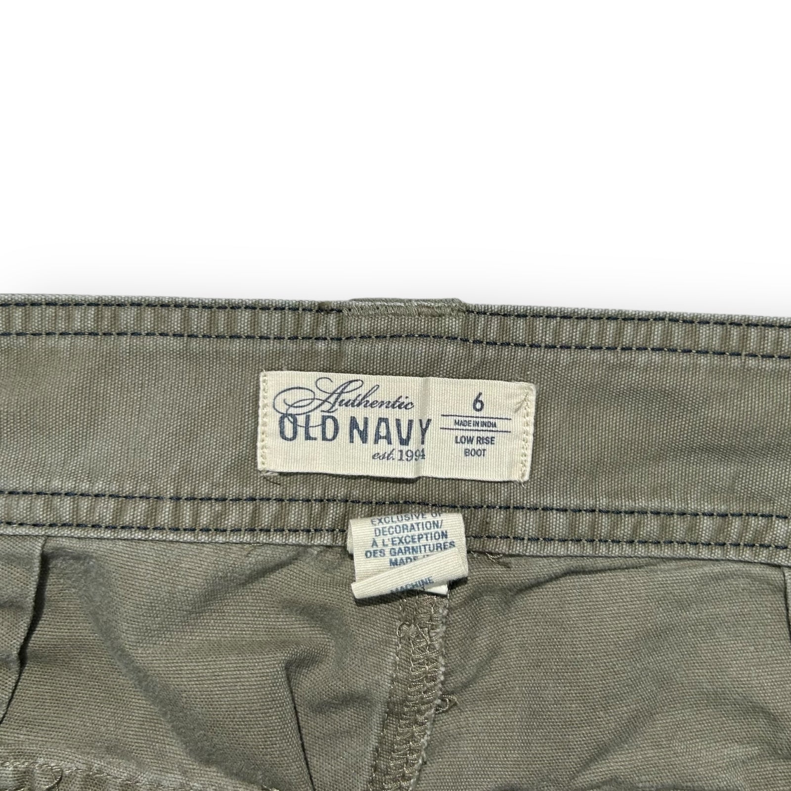 Old Navy Women's Cargo Pants 32