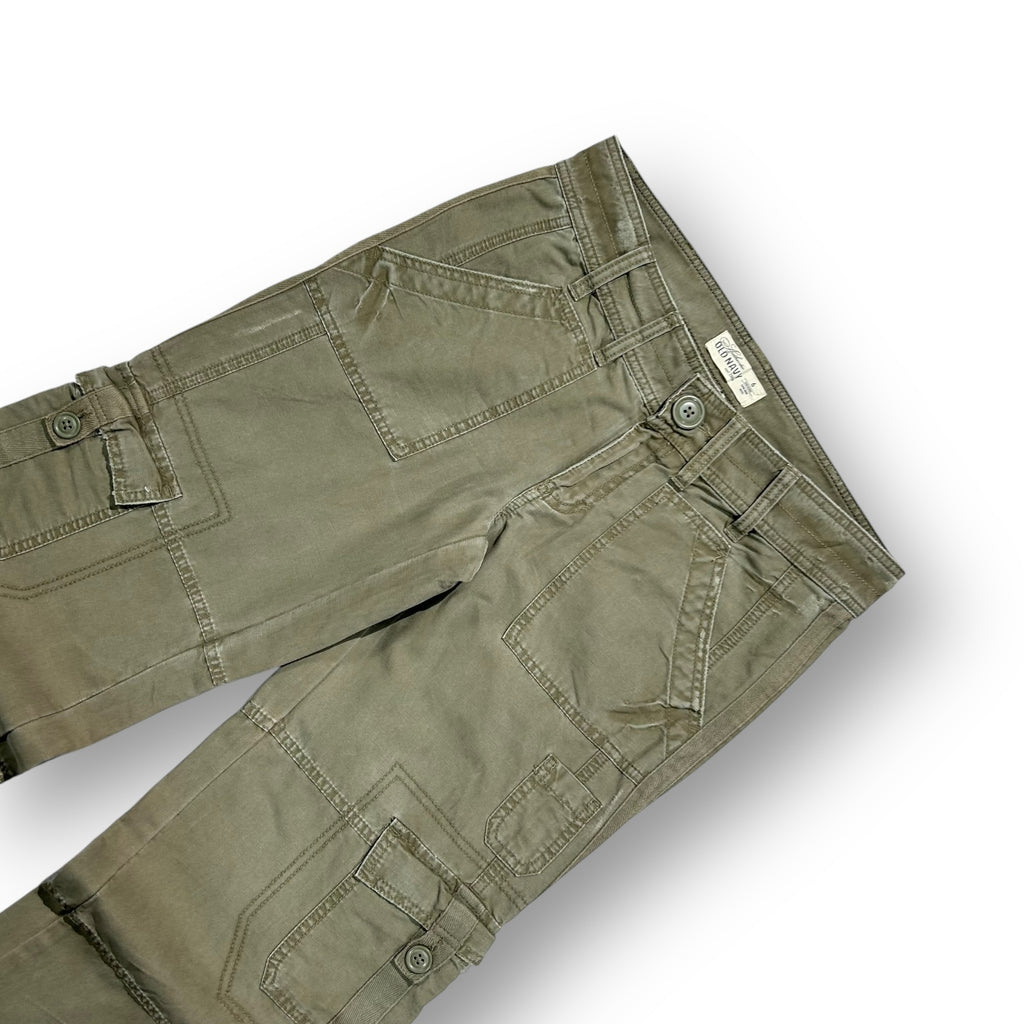 Old Navy Women's Cargo Pants 32