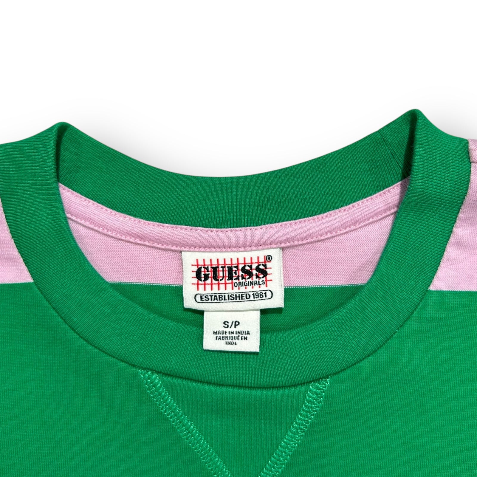 Guess T-shirt Small